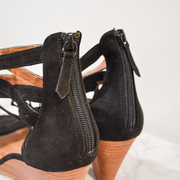 14TH AND UNION | BLACK LACE-UP WEDGE SANDLES - Picture 6 of 7